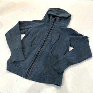 Lululemon women’s sweatshirt